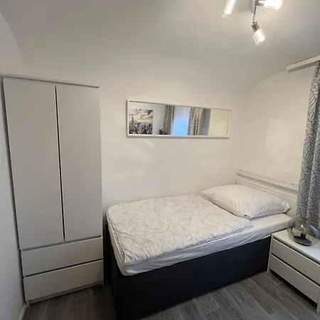 Einzelzimmer Mit Privatem Bad Naehe Ulmer Donautal - Ideal Fuer Geschaeftsreisen Apartment *